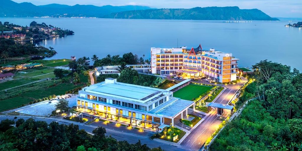 Marianna Resort - Building (Blue Hour)